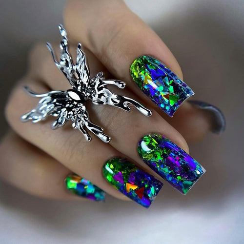 Glamorous artificial nails with color change effect Bowlift