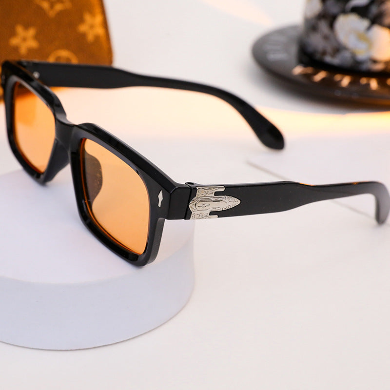 Ladies elegant rectangular sunglasses with special frame Bowlift