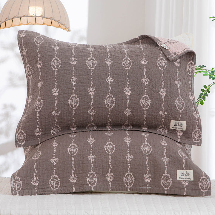 Women's pillowcase with modern checkered pattern Bowlift