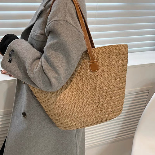 Beach bag with high-quality leather handles Bowlift