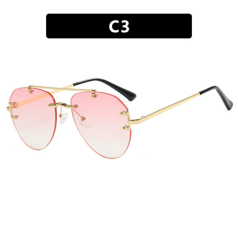 Ladies trendy sunglasses in elegant, polygonal design Bowlift
