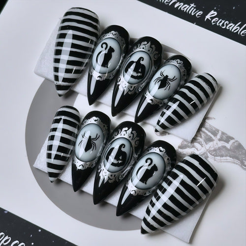 Artificial Nails in Creative Halloween Design Bowlift