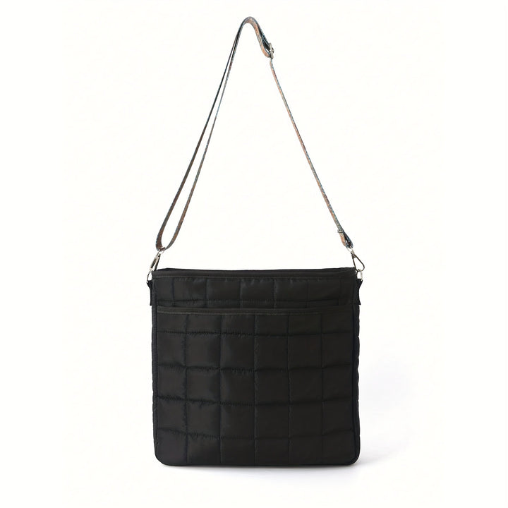 Fashionable shoulder bag with square quilted pattern Bowlift