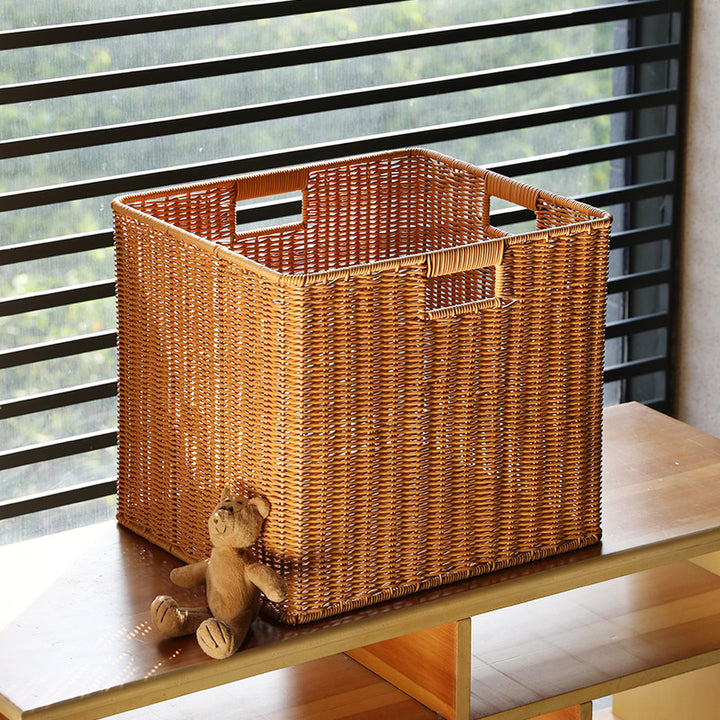 Unisex Spacious Storage Basket made of Woven Natural Material Bowlift