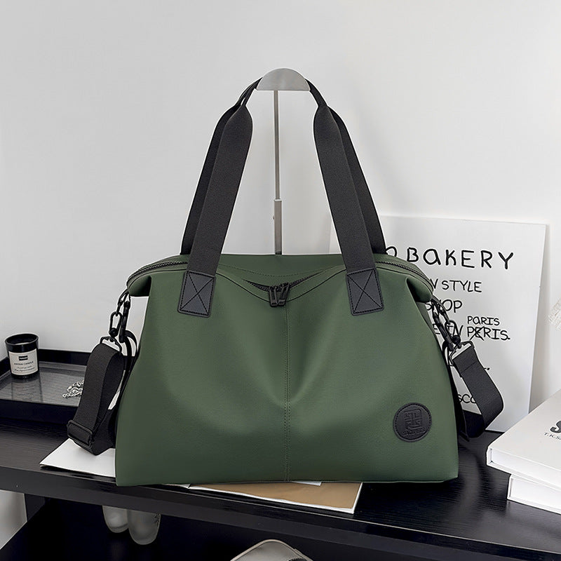Stylishly Functional Travel Duffle