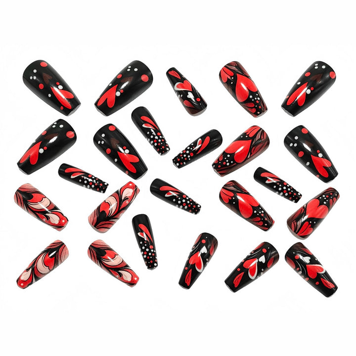 Art Nails in Creative Heart Design Bowlift