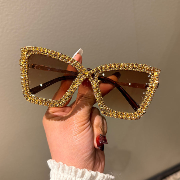 Women's extravagant sunglasses with sparkling crystal frame Bowlift