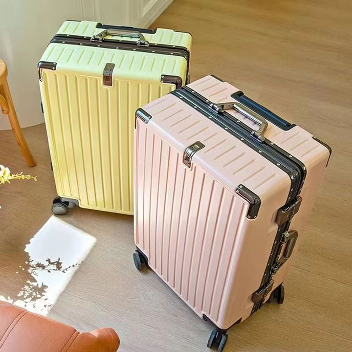 Rugged Expedition Suitcase Bowlift