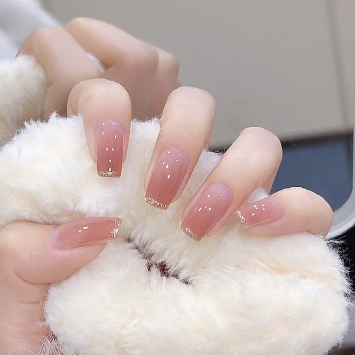 Artificial artificial nails with heart design Bowlift