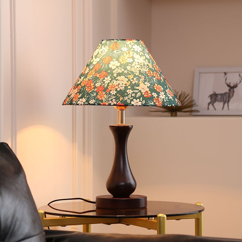 Vintage Floral Accent Lamp