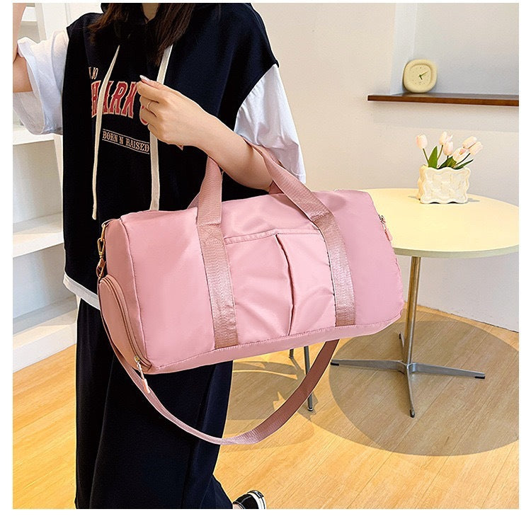 Sporty Travel Bag Bowlift