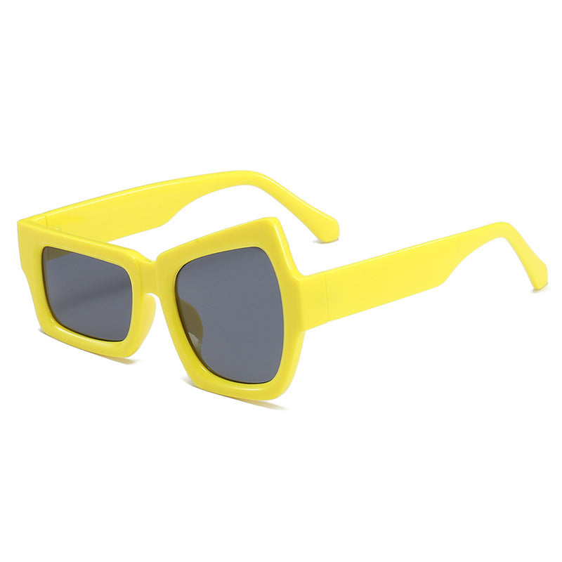 Women's square sunglasses with modern, minimalist design Bowlift