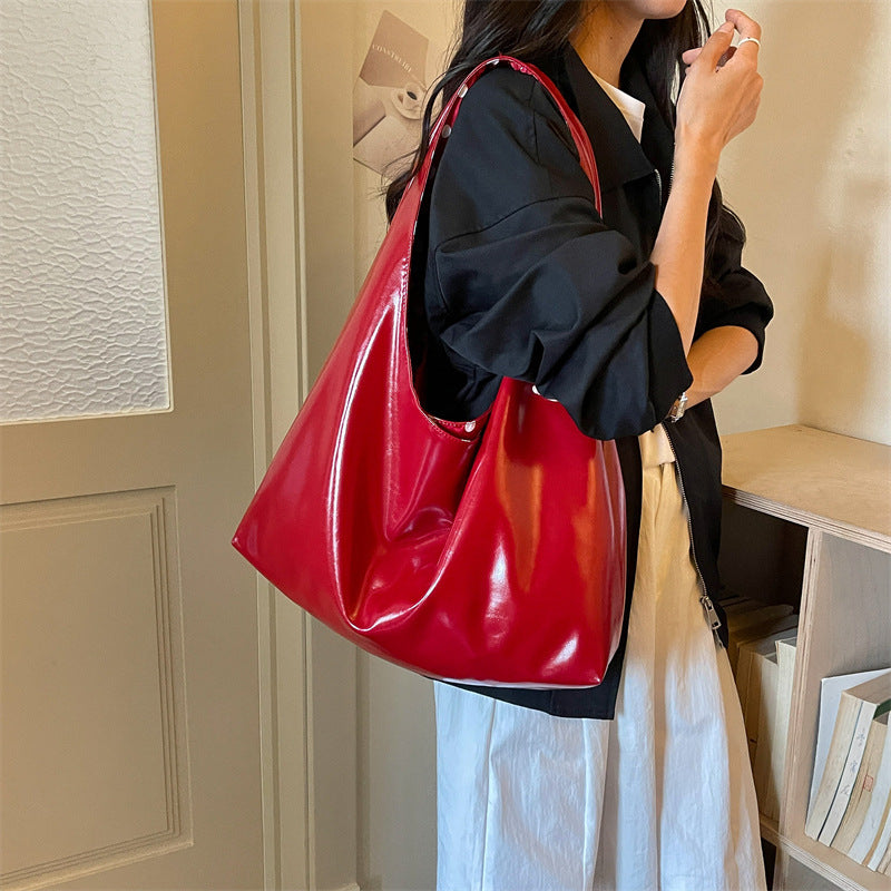 Modern Everyday Bag Bowlift