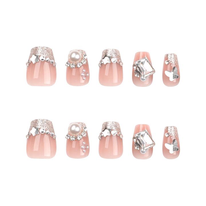 Artful Nail Art with Elegant Jewelry Design Bowlift