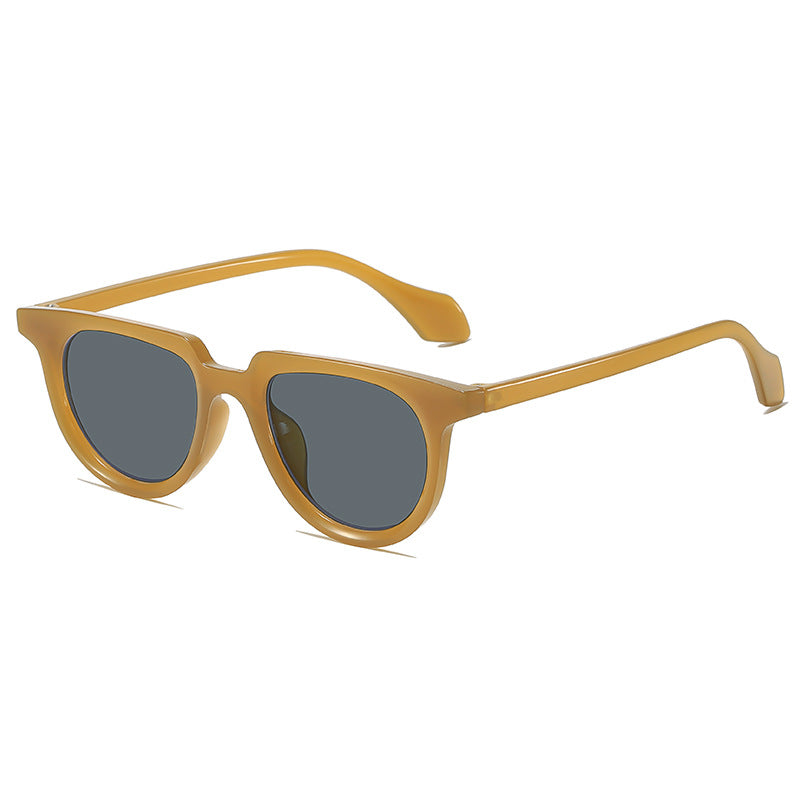 Retro-Inspired Clear Frame Sunglasses Bowlift