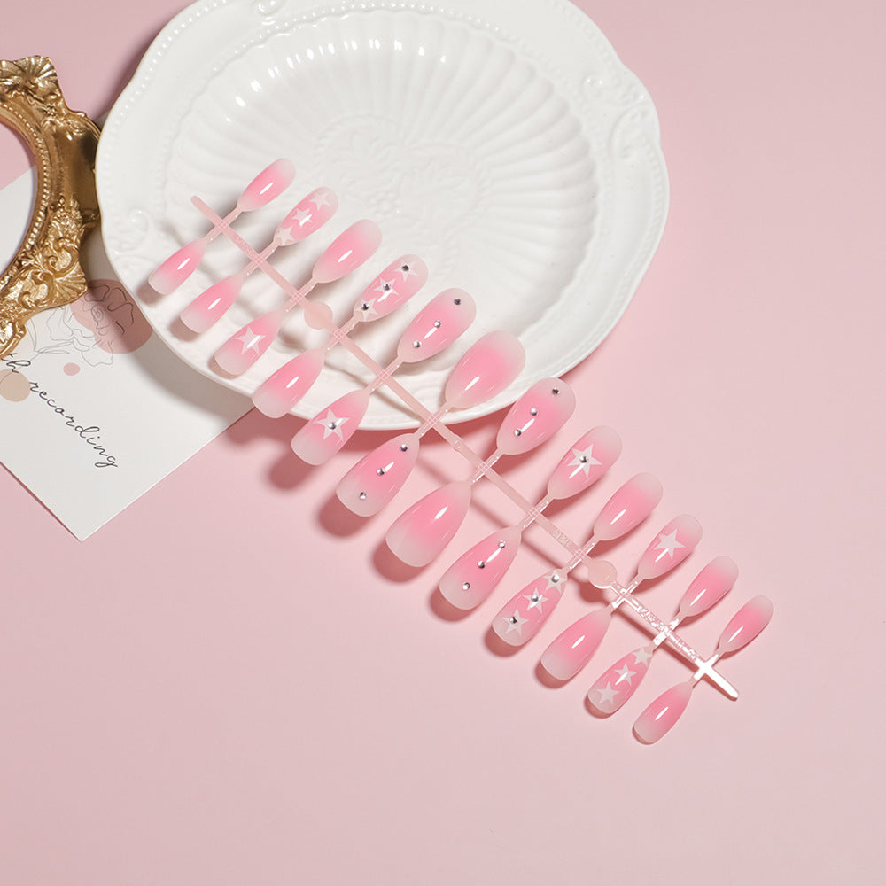 Elegant Floral Accent Press-On Nail Set Bowlift