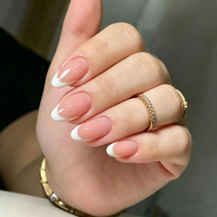 Elegant Press-On Nail Tips with Decorative Bow Bowlift