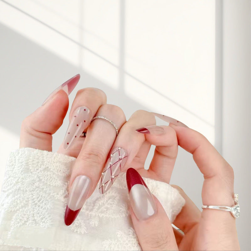 Elegant Artificial Nail Set with Stylish Red Accents Bowlift