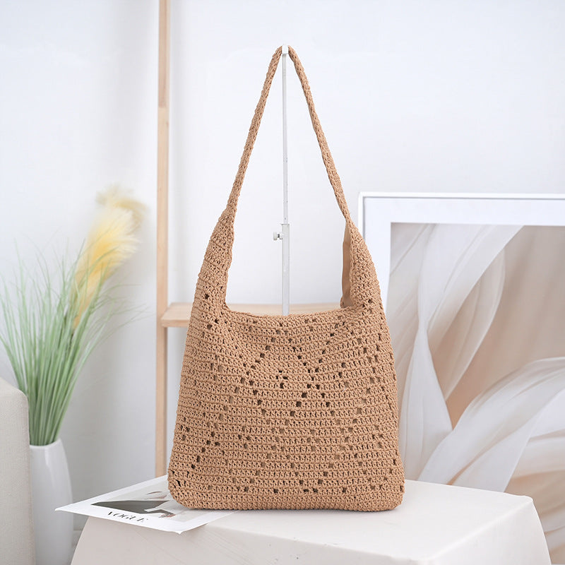 Handcrafted straw shoulder bag Bowlift