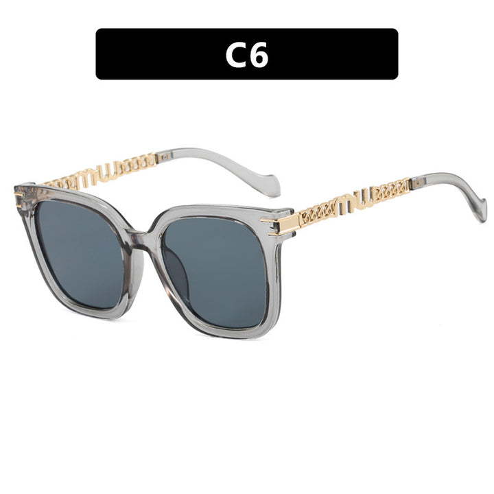 Ladies trendy square sunglasses with elegant frame and stylish gold accent Bowlift
