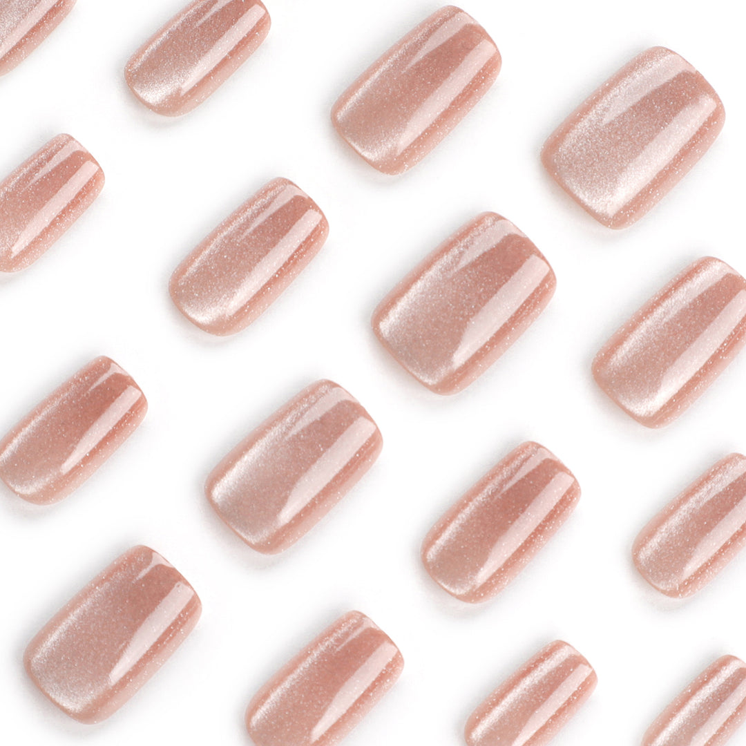 Luxurious gel nails with elegant high-gloss finish Bowlift
