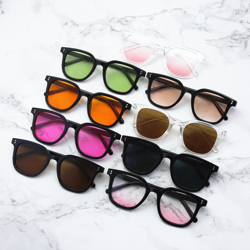 Fashion-Forward Oversized Square Sunglasses Bowlift