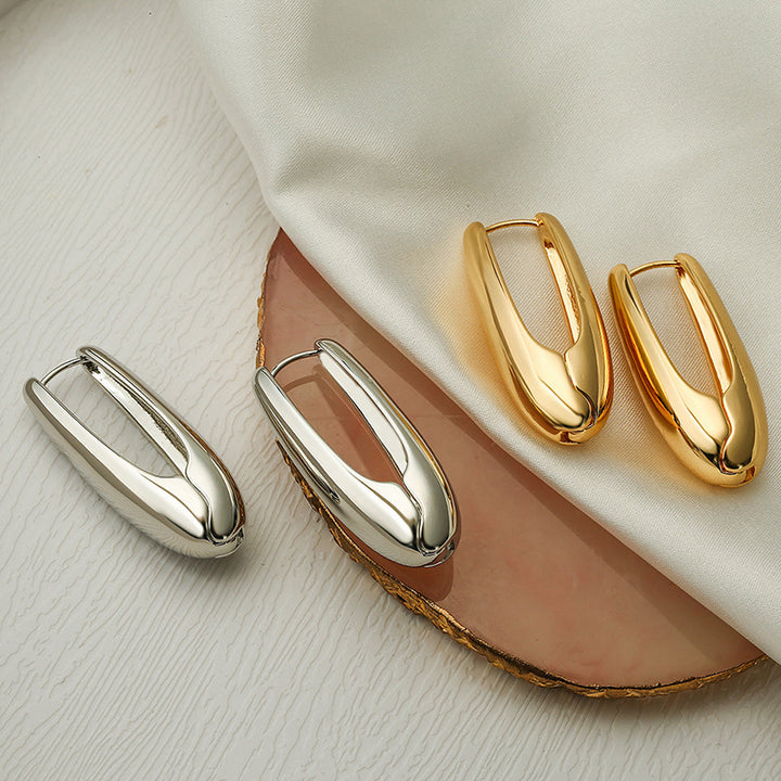 Elegant and Stylish Earrings Bowlift