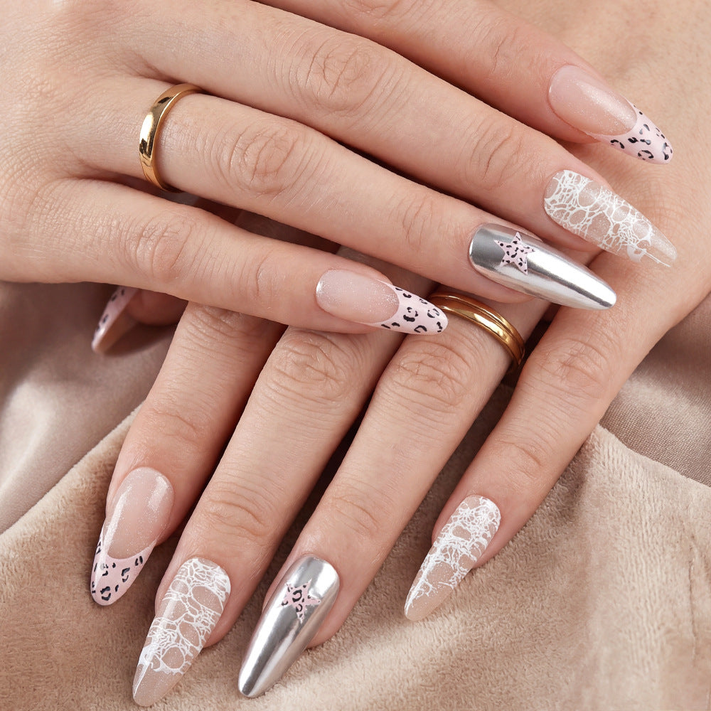Elegant Lace and Metallic Nail Art Set Bowlift