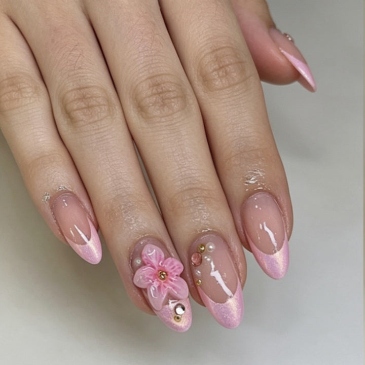Artificial nails with floral 3D design Bowlift