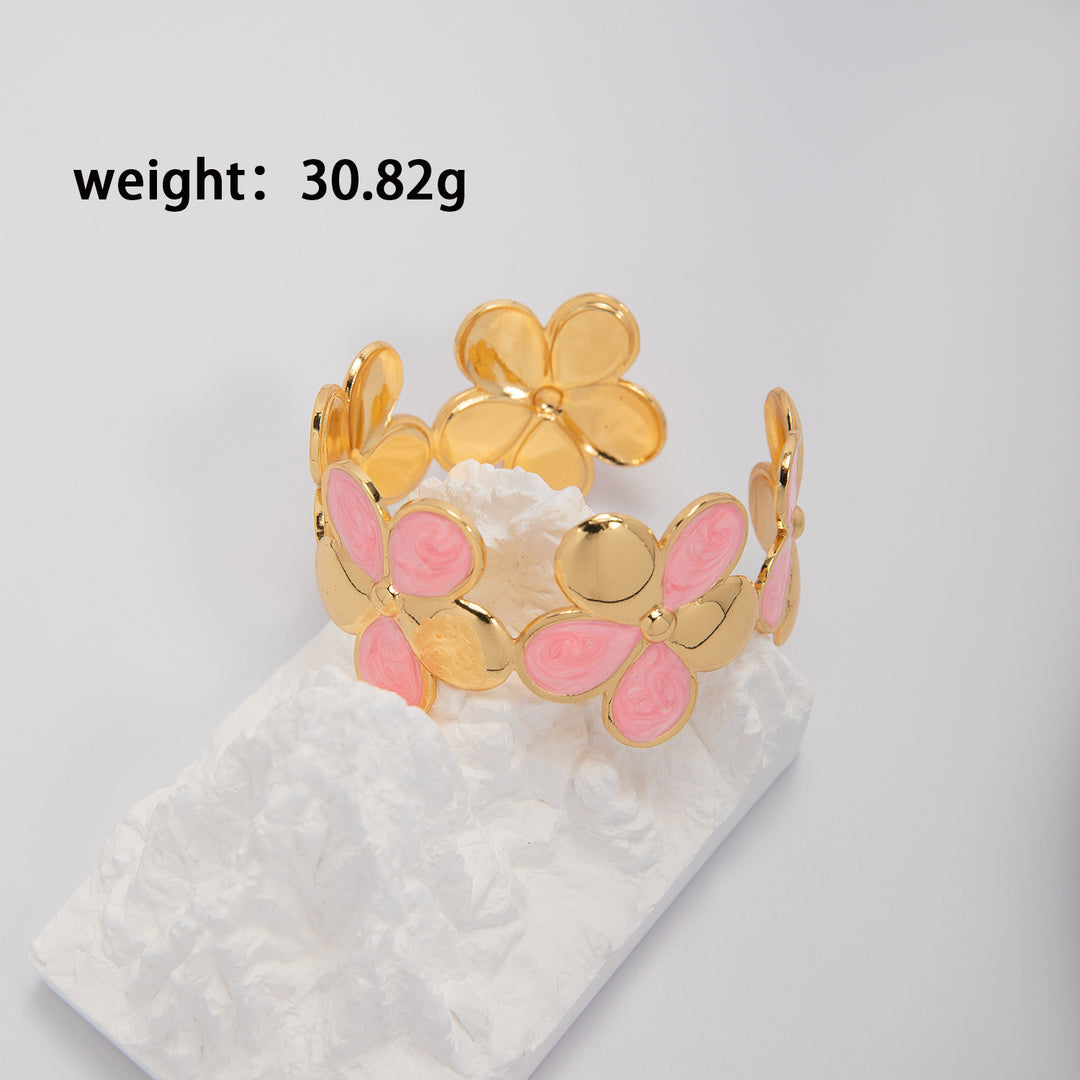 Artistic Cuff Bracelet Bowlift