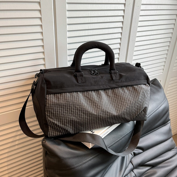 Travel bag with removable shoulder strap Bowlift