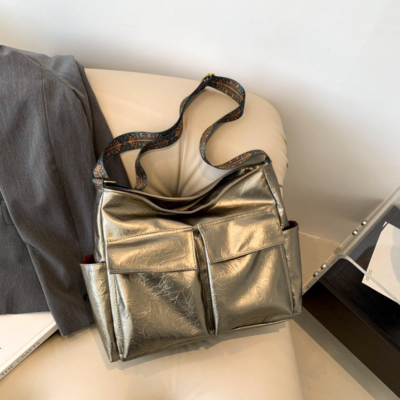Chic Metallic Handbag Bowlift
