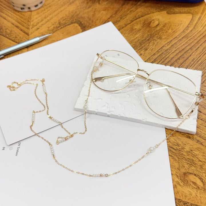 Elegant Pearl Chain Necklace Bowlift