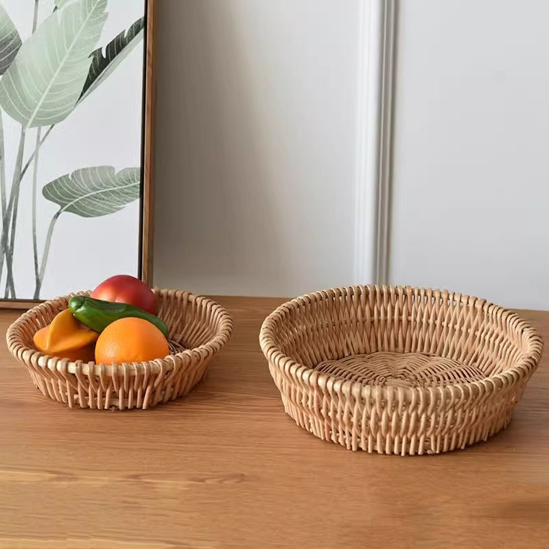 Ladies braided basket with removable inner lining Bowlift