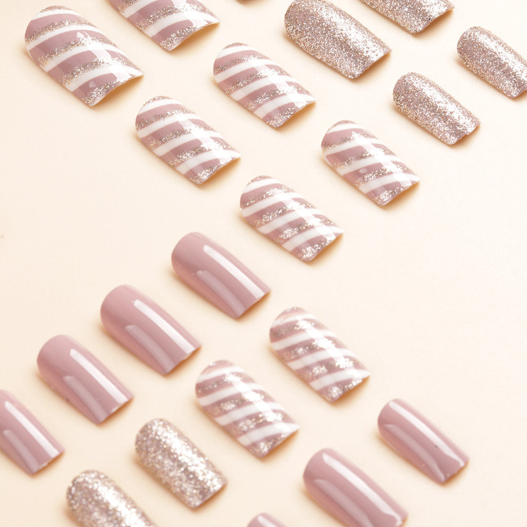 Glittery Press-On Nail Tips Set Bowlift