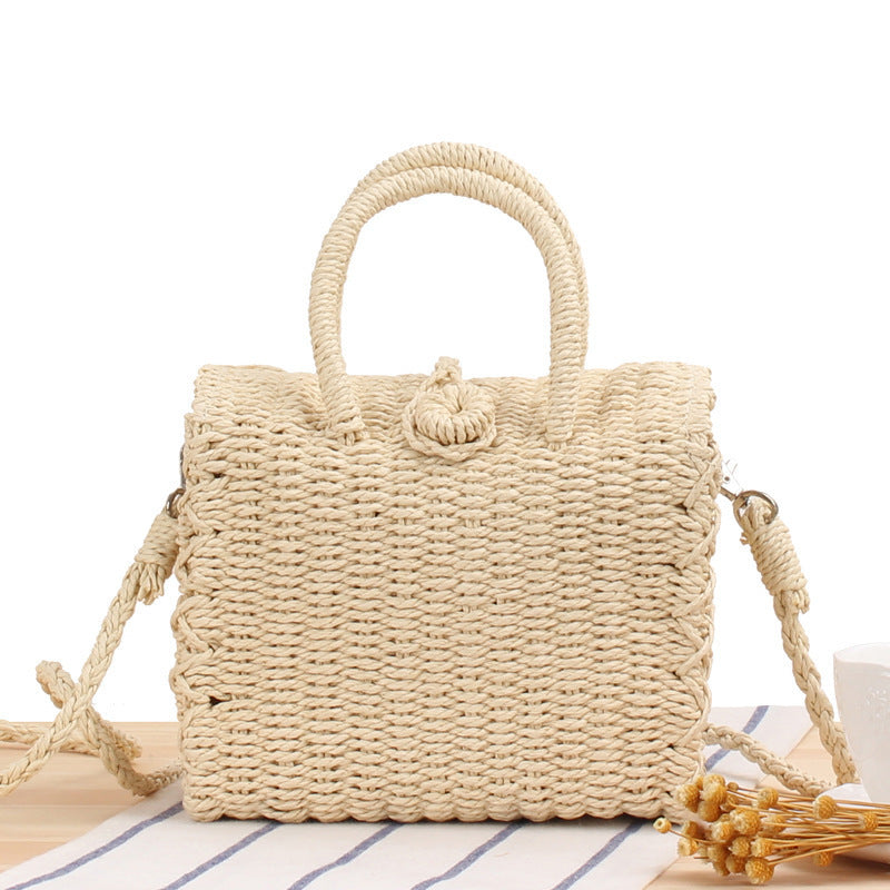 Handbag made of woven natural material with practical shoulder strap Bowlift
