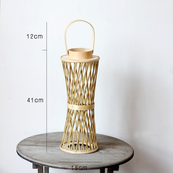 Elegant lamp stand made of woven material Bowlift
