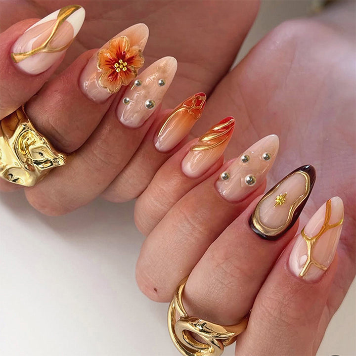 Artful nail set with floral accents Bowlift