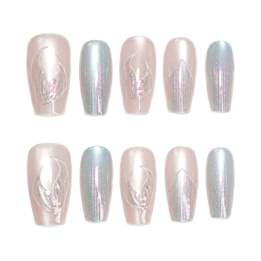 Artful artificial nails with transparent color gradient and delicate floral designs Bowlift