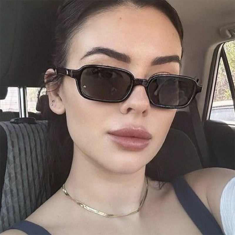 Women's stylish reading glasses in modern square design Bowlift