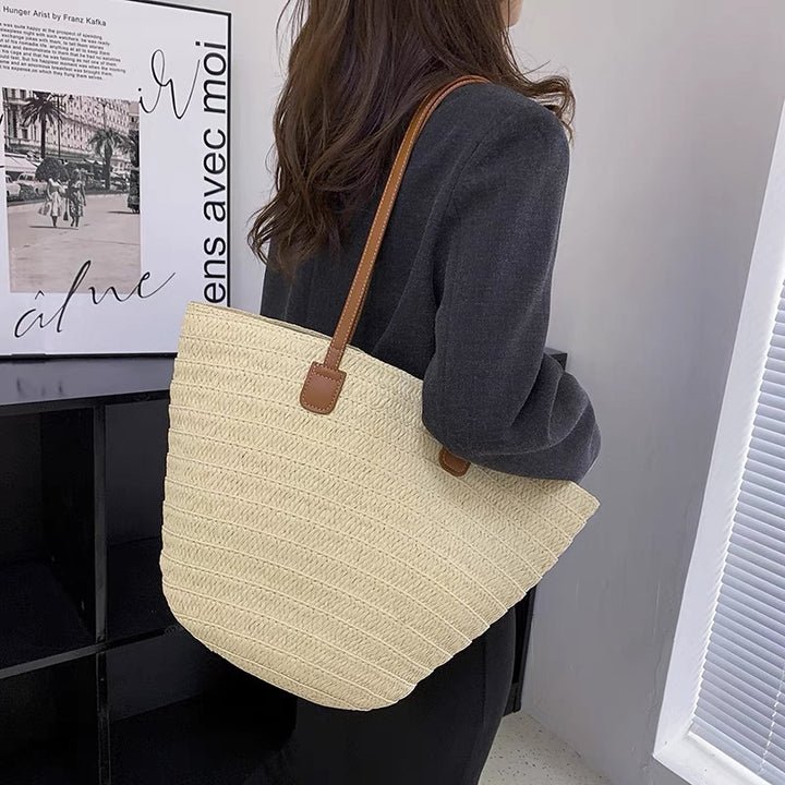 Designer tote bag with elegant faux leather handles Bowlift