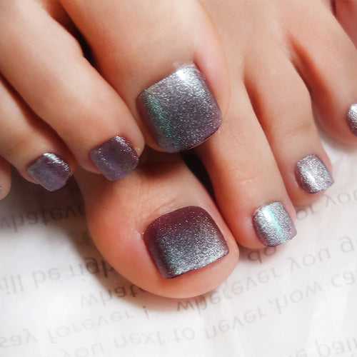Shiny toenail art Bowlift
