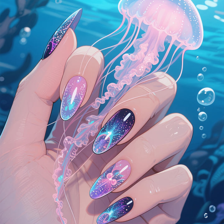Artificial nails with glittering underwater motif Bowlift