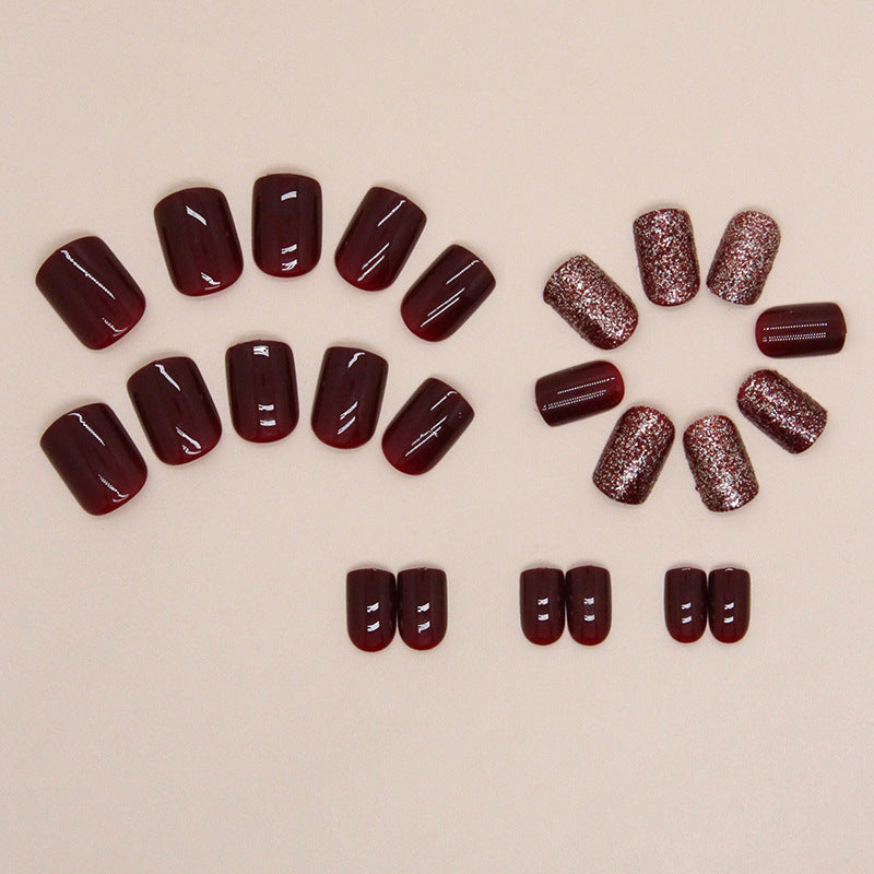 Stylish Press-On Nail Set with Shimmering Finish Bowlift