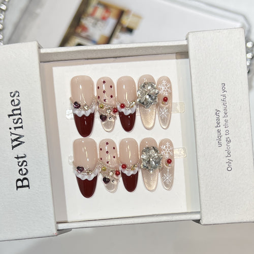 Festive-Themed Press-On Nail Art Set Bowlift