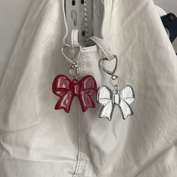 Elegant Bow-Shaped Keychain Bowlift