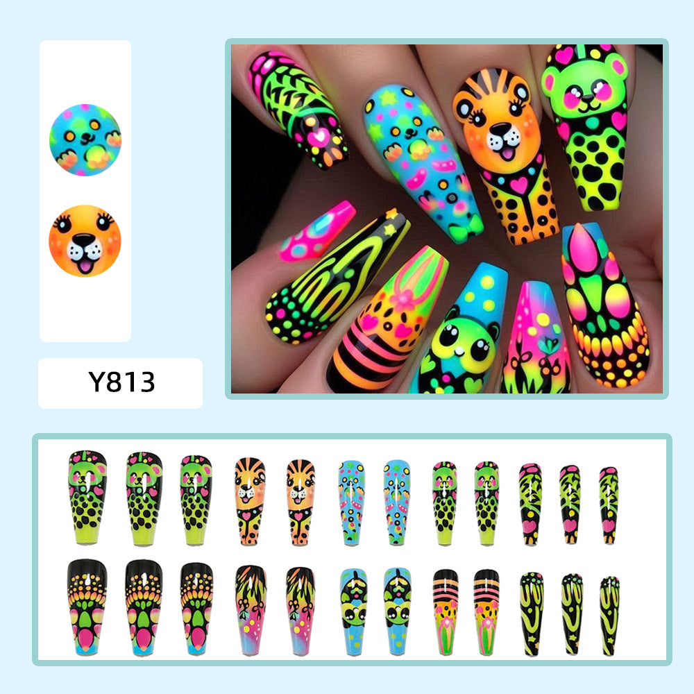 Creative artificial nails with colorful animal designs Bowlift