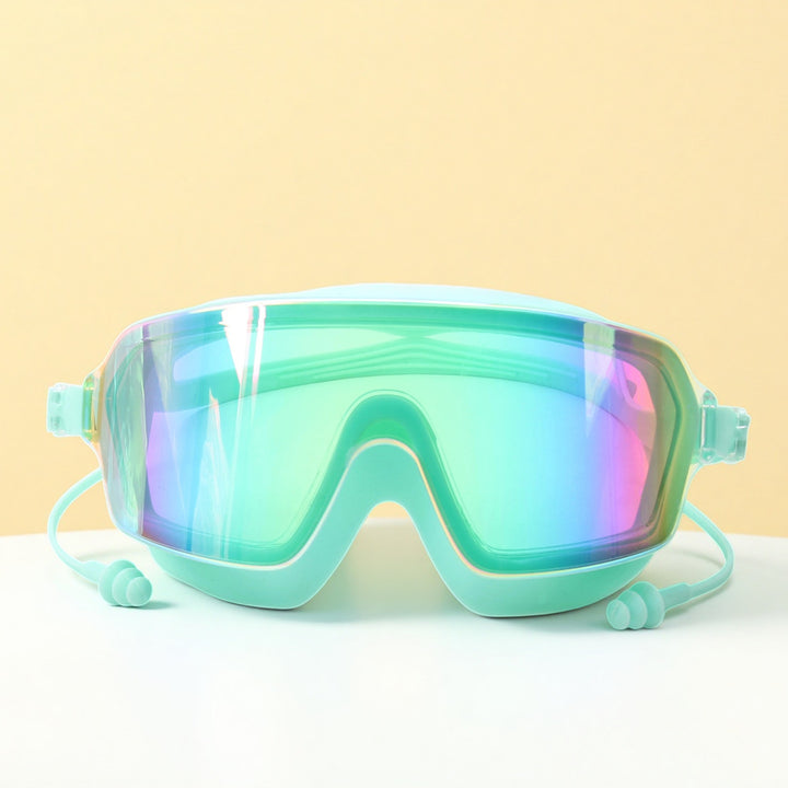 Diving mask with flexible silicone edge Bowlift