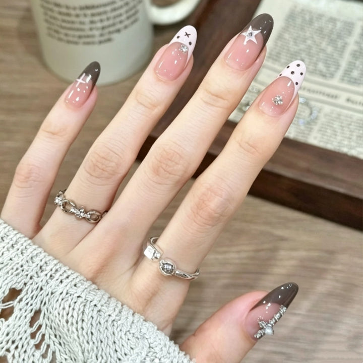 Artistic Press-On Nail Set with Unique Designs Bowlift