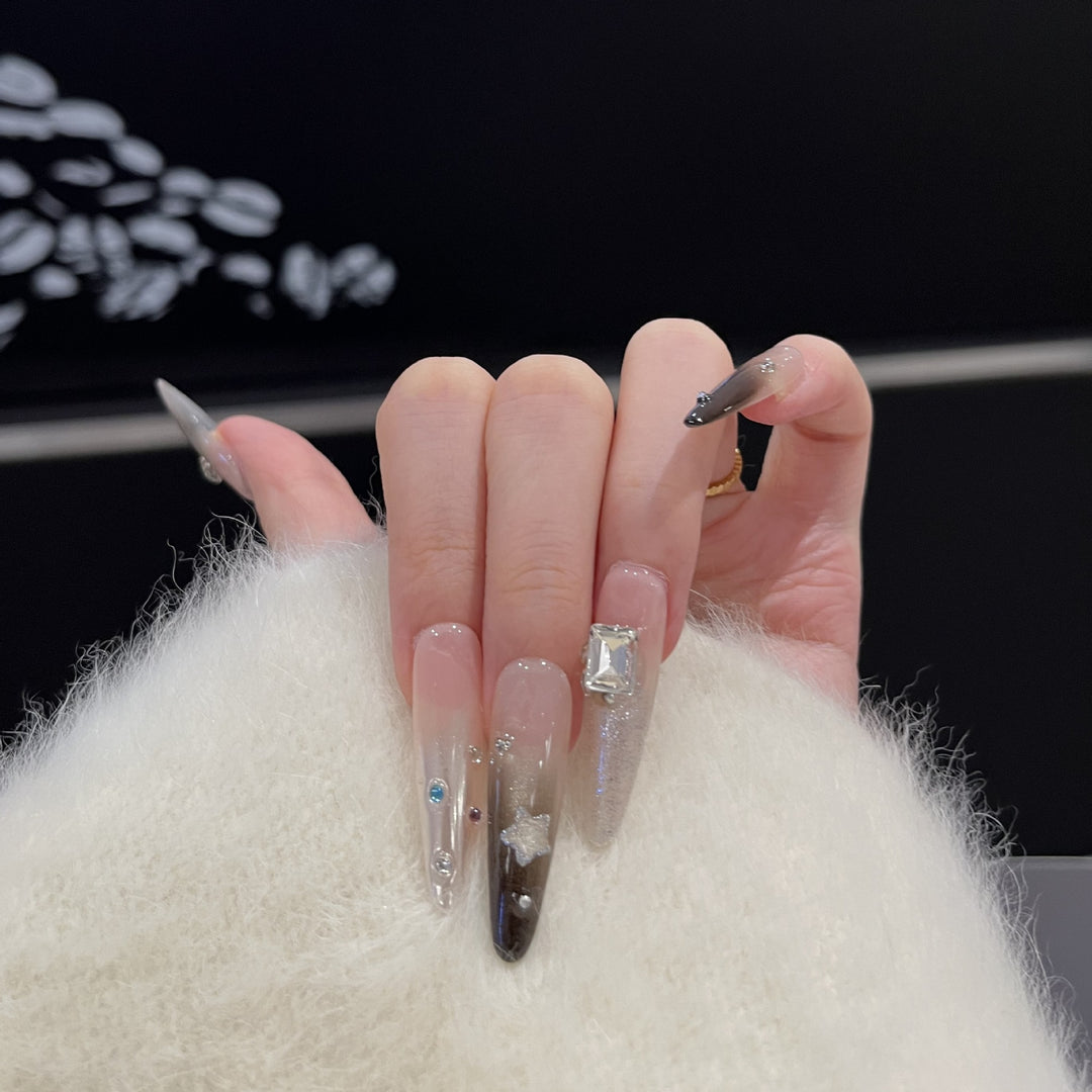 Artistic Stiletto Press-On Nail Set with Decorative Rhinestones Bowlift